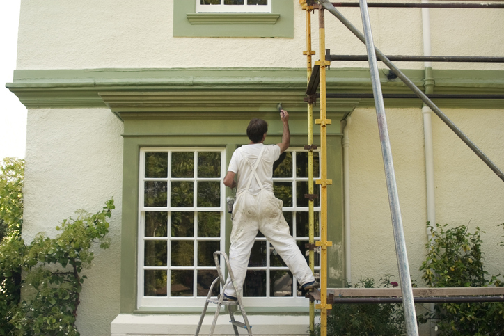 Aplicaciones decorativas y funcionales de pintura intumescente en interiores modernos
